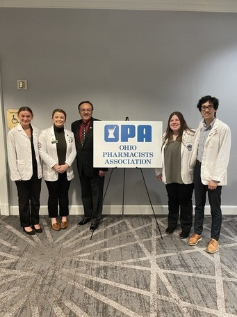 Ohio Rep Scott Lipps and student pharmacsts at the OPA 2020 Student Pharmacist Legislative Day